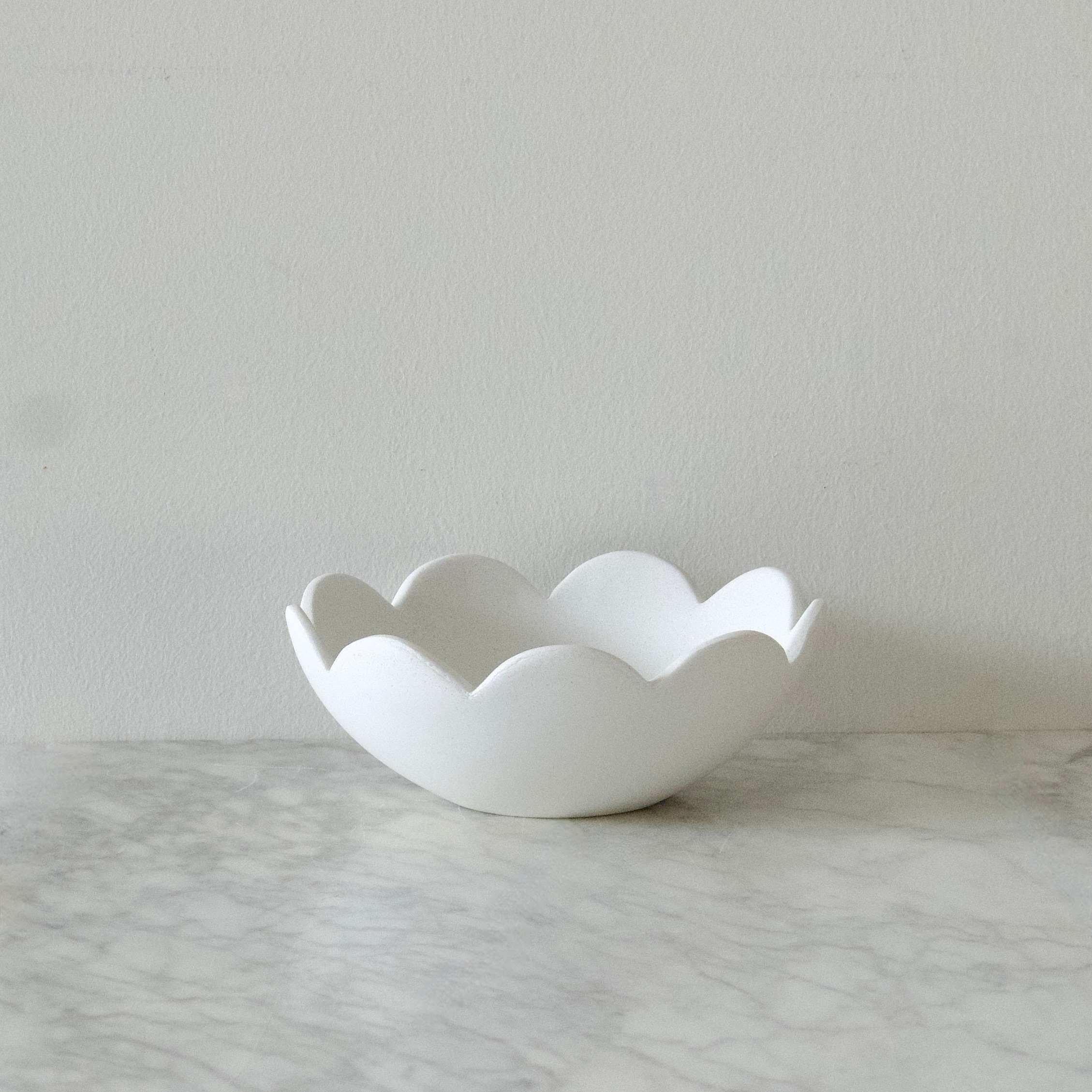 Matthew Scalloped Bowl