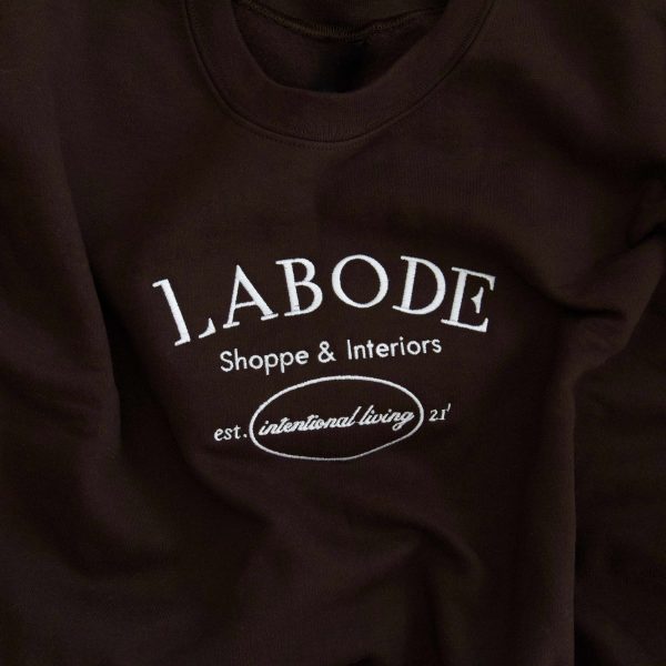 Labode Embroidered Chocolate Crewneck