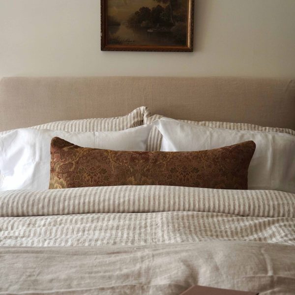 Margot Tapestry Lumbar Cushion Cover w/ Inner