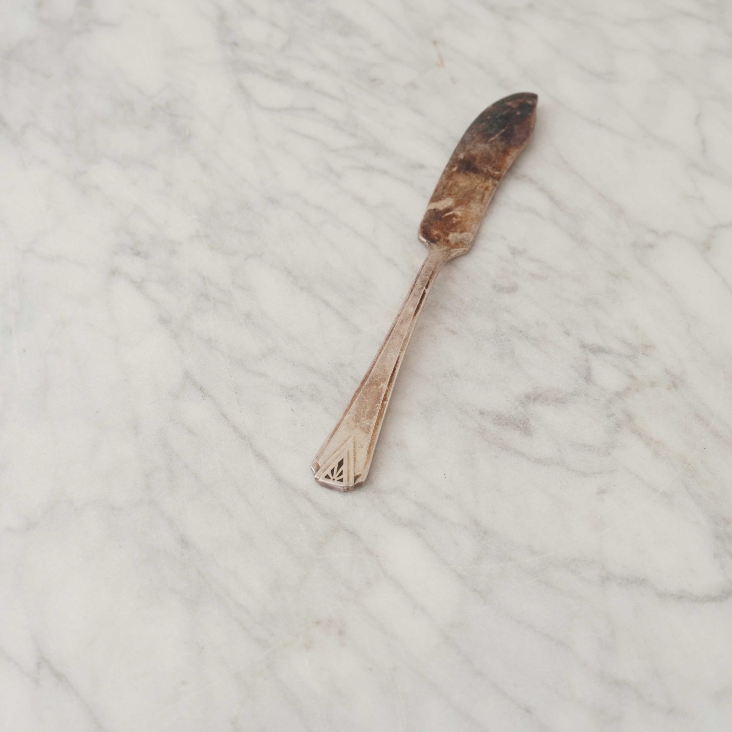 Lottie Vintage Silver Spreader