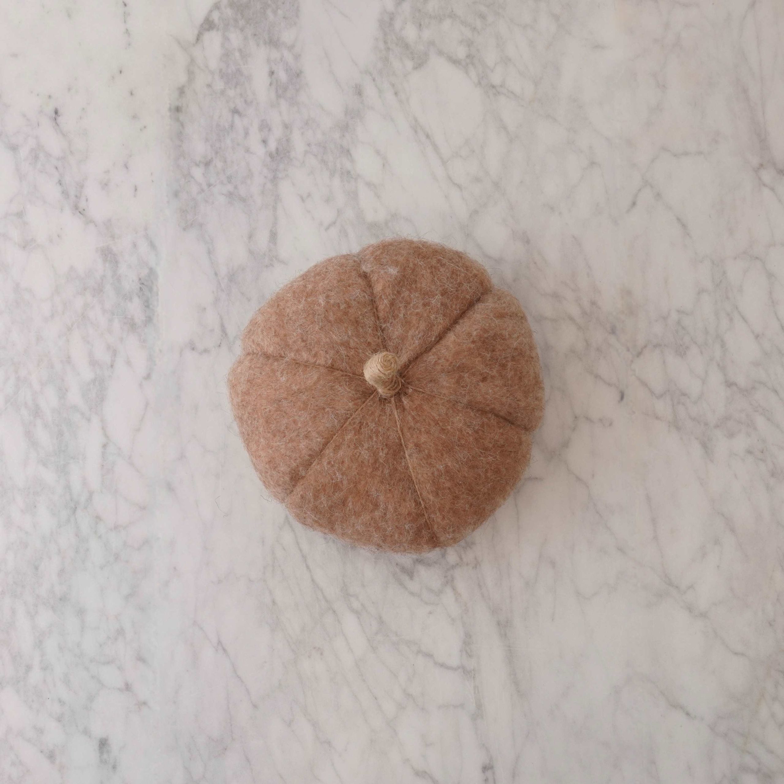 Felt Pumpkin w/ Jute Stem – Brown