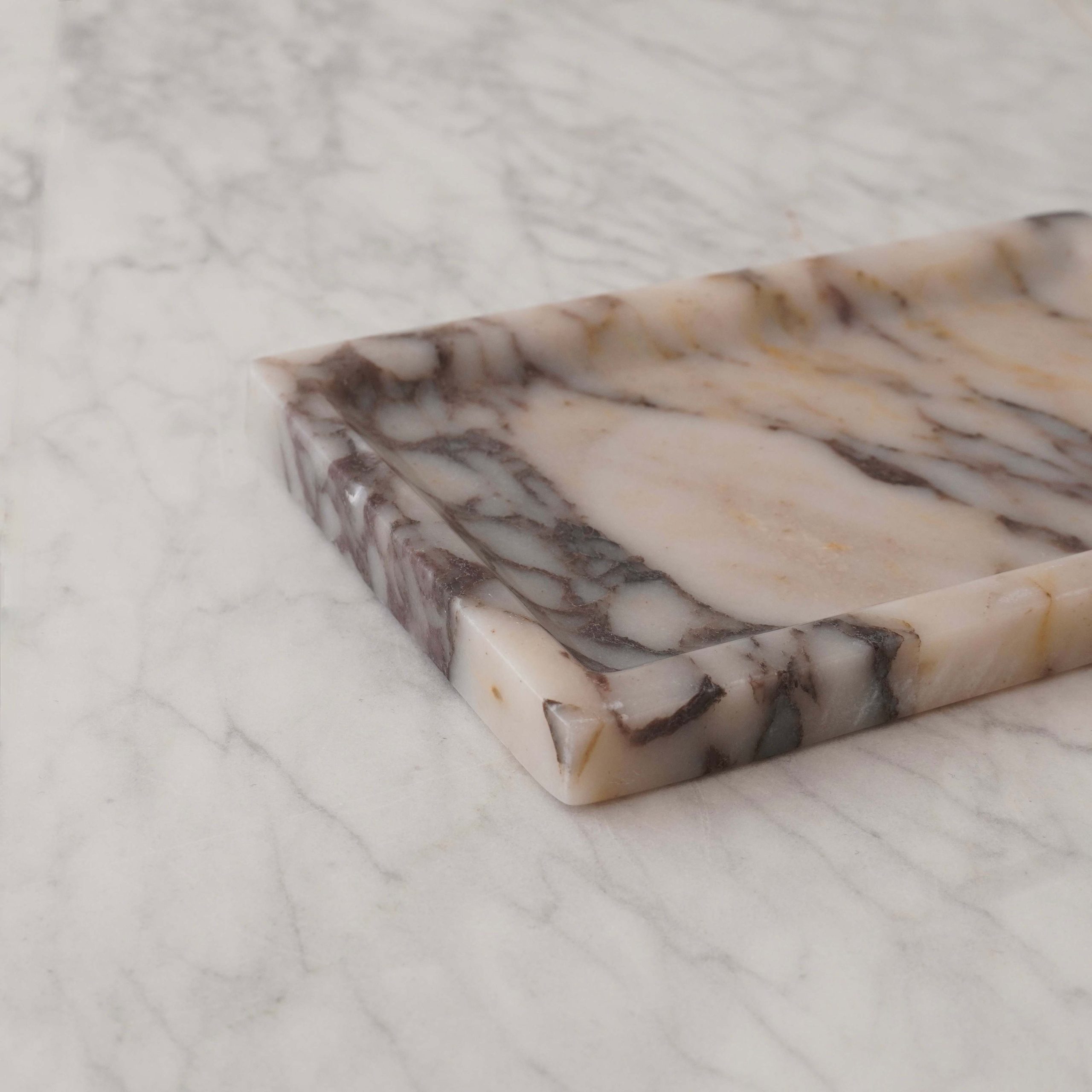 Cleo Calacatta Tray